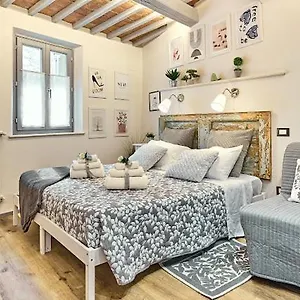 La Casina Di Rosa , Montepulciano Italy